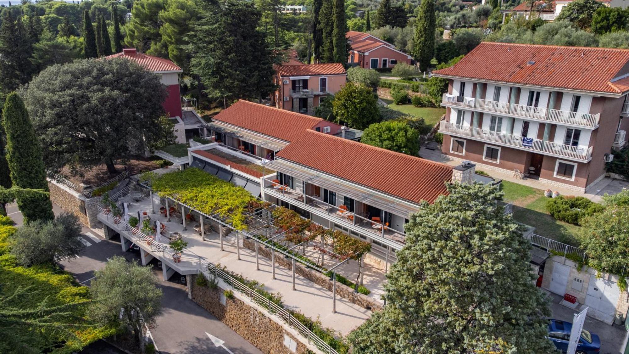 Hotel Laguna Deluxe - Terme Krka Strunjan Exterior foto